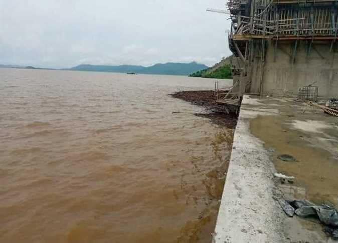 الري تنفي صلتها بالأخبار المتداولة حول سد النهضة والفيضان