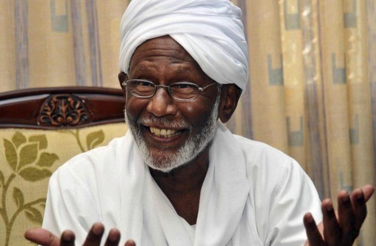 وثيقة تاريخية نادرة للراحل د. حسن الترابي حول الدستور الانتقالي