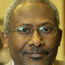 الشاعر عصام عيسى رجب لـ(اليوم التالي): القصيدة بلا فكرة كبيت ناهض في الفراغ..