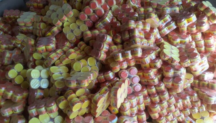 ضبط كريمات ومستحضرات تجميل محظورة مهربة 