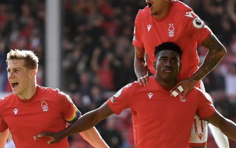 نوتينغهام يوقف صحوة ليفربول في الدوري الممتاز