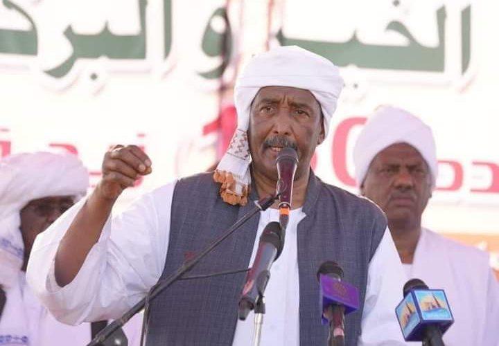 البرهان يكشف عن تنازلات سياسية من المدنيين