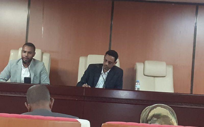 أزمة  داخل غرفة المستوردين، وتهديدات بالانسحاب