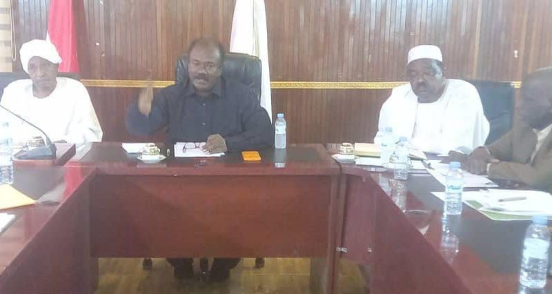 مدراء مشاريع يشكون من نقص التمويل وسياسة تسويقية لشراء القمح