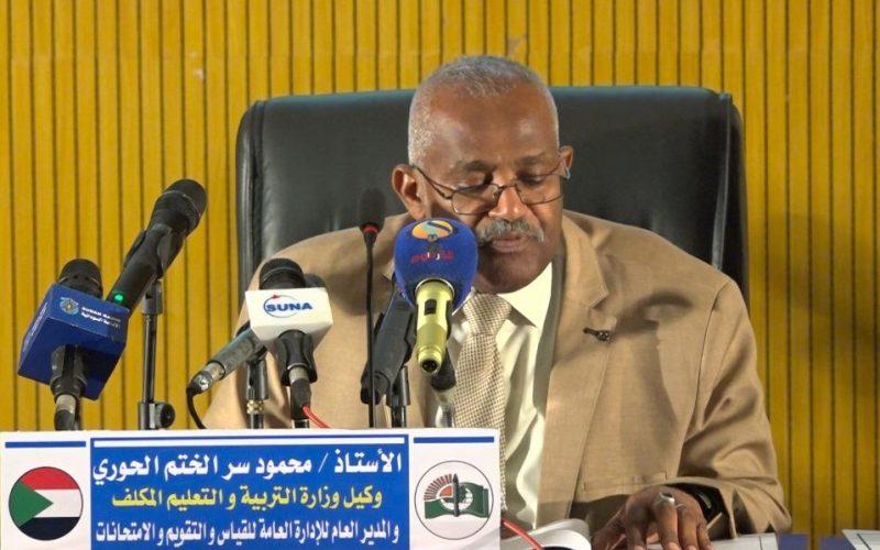 الحوري: الموازنة المقبلة تساوي جميع أجور العاملين بالدولة