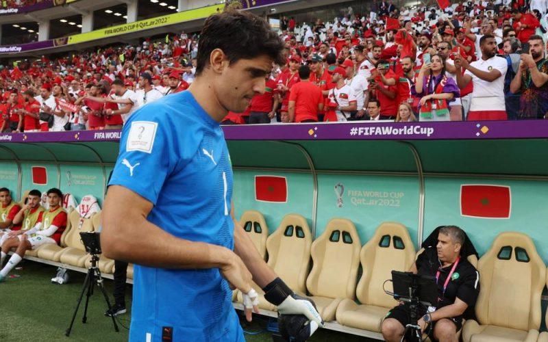 بونو انسحب من مباراة بلجيكا لآلام في معدته عقب فترة الإحماء