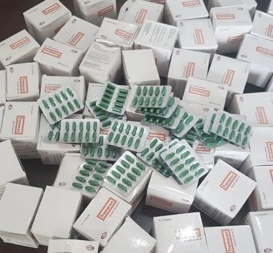 مكافحة المخدرات تضبط مروج بحوزته (6000) حبة ترامادول