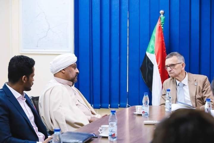 أظهرت تباينات..  تحركات ل” الحسن الميرغني “داخل «الاتحادي الأصل»