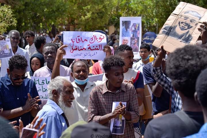 نقل (توباك) إلى زنزانة رفاقه بعد مضايقات من متهم في جرائم الأموال