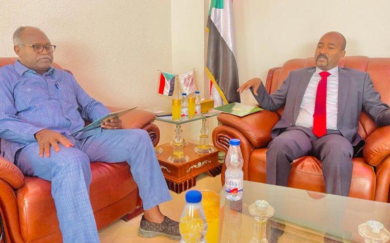 مَساعٍ  لفصل  إدارات  الثروة الحيوانية بالولايات وترفيعها لوزارات