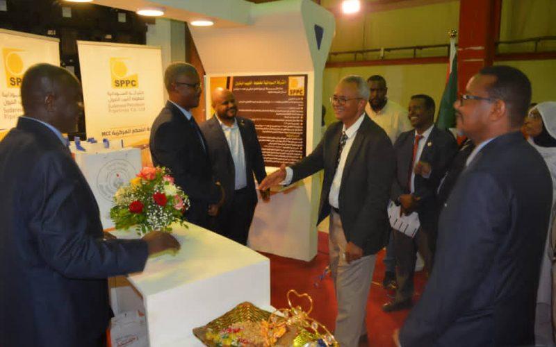 النفط السودانية تشدّد على التحوُّل  الرّقمي في قطاع البترول