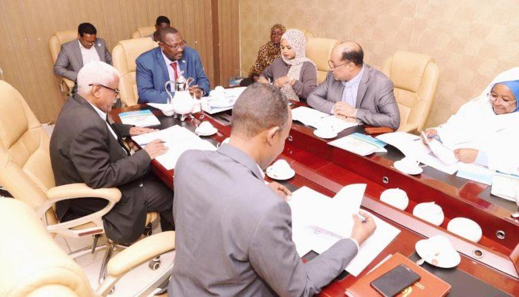 التأمين الصحي اتّجاهٌ لإيقاف الخدمة عن الجهات المتقاعسة عن السداد بالخرطوم