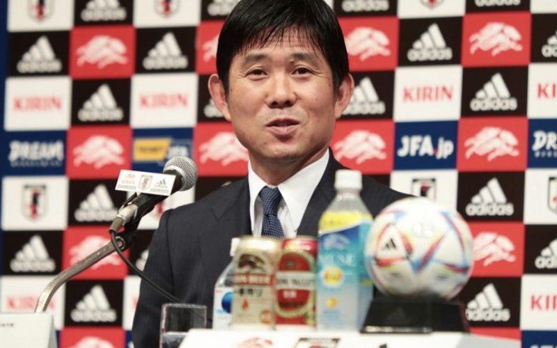 اليابان تكافئ مدرب المنتخب مورياسو بتمديد عقده حتى 2026
