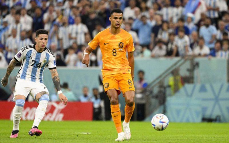 ليفربول ينجح في ضمّ كودي خاكبو