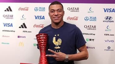 معاقبة “مبابي” لتغطيته اسم وشعار الشركة الراعية