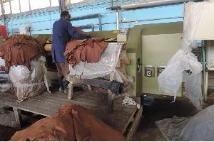 بَدءُ التشغيل التجريبيِّ لمصبغة الجلود فبراير القادم