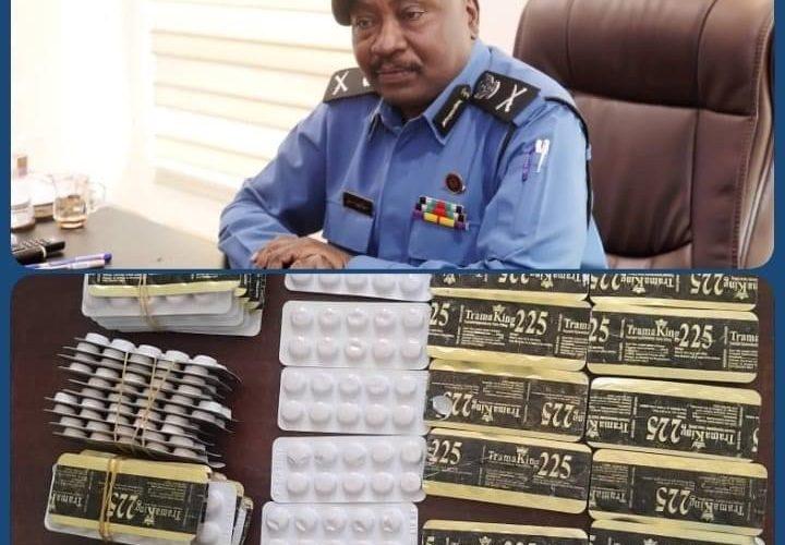 مكافحة التهريب الضعين تضبط 1000 حبّة من مخدّر الترامادول بموقف سوق نيالا