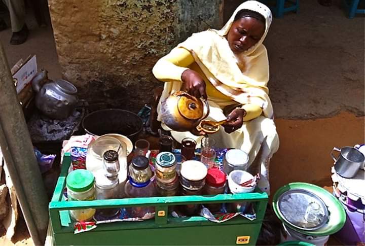 حصر دقيق وشامل لبائعات الشاي والأطعمة بالخرطوم