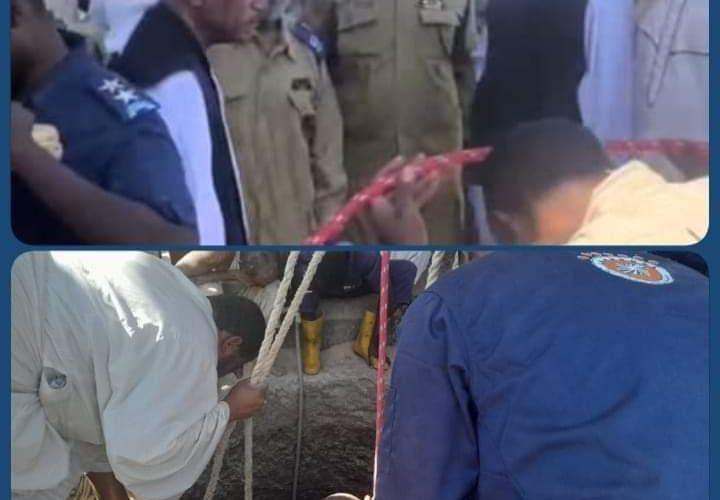 انتشال عامل سقط داخل بئر بالخرطوم