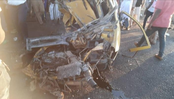 مصرع وإصابة”14″ شخصاً في حادث سير بالسودان