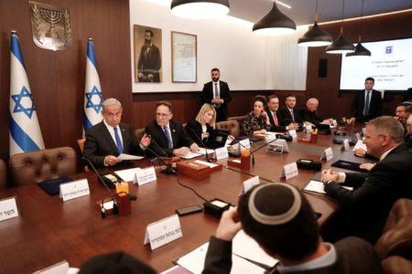 إسرائيل تتوعد  الفلسطينين باتخاذ خطوات انتقامية