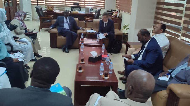 بولندا تمنح  السودان “40” ألف طن قمح أوكراني