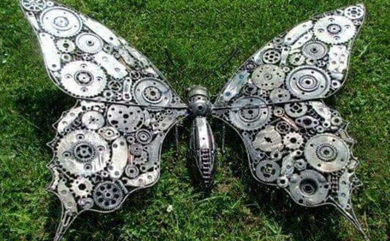 من صندوق النفايات..  أنامل الفنانين تحول “القمامة” لتحف فنية بديعة