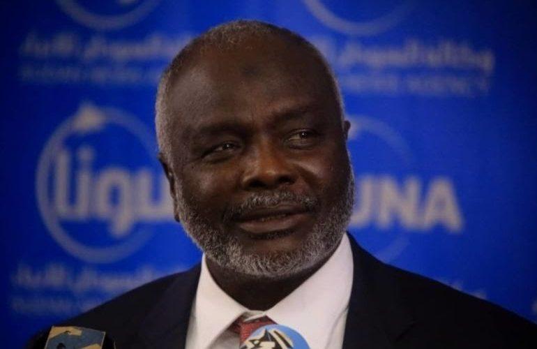 المالية تكشف عن سداد التزامات المعلمين بالولايات