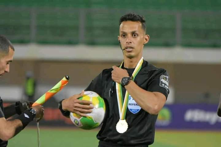طاقم تحكيم موريتاني لإدارة مباراة الهلال والأهلي المصري