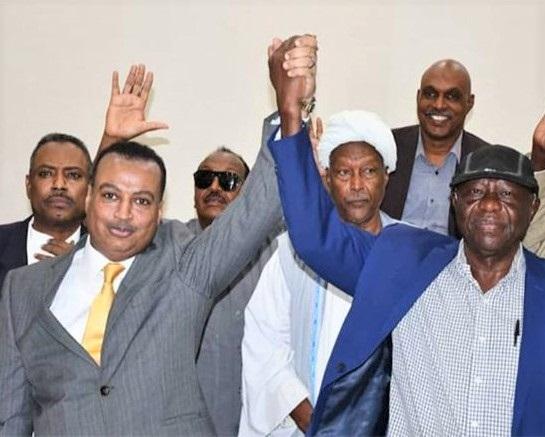 الحلو والكتلة: كسب سياسي أم بحث جذور الأزمة؟