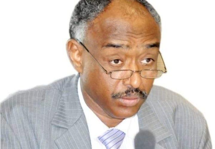 الإفراج عن كمال عبد اللطيف