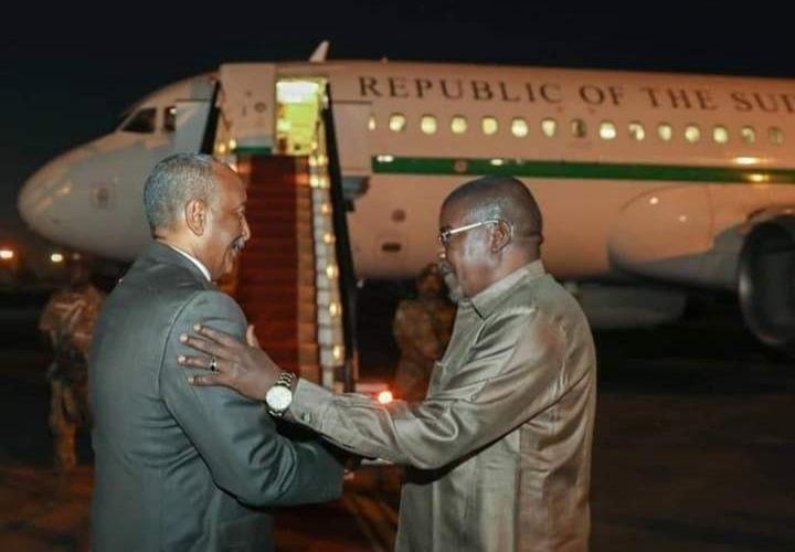 البرهان  إلى قطر