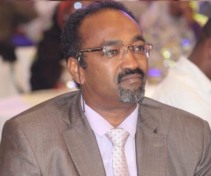 د. مزمل أبو القاسم يسأل خالد عمر يوسف: (لماذا تصمتون على إجرام الدعامة.. هل في فمكم ماء؟!)