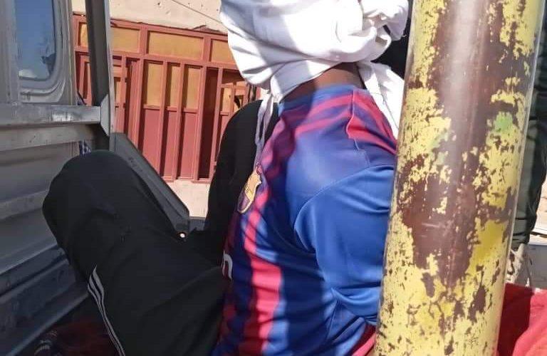 إلقاء القبض على عنصرين “أجنبين” من الدعم السريع بمعبر «أبو حمد» بحوزتهما منهوبات من الخرطوم