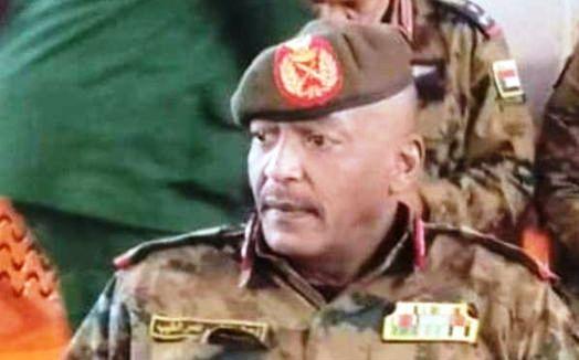 بدء التحقيق مع قائد الفرقة الأولى اللواء “أحمد الطيب” وقائدين آخرين حول الانسحاب المفاجىء من ودمدني