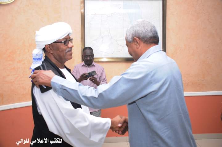 بالصور.. اللواء مصطفى محمد نور يتسلم مهامه رسمياً واليا للبحر الأحمر