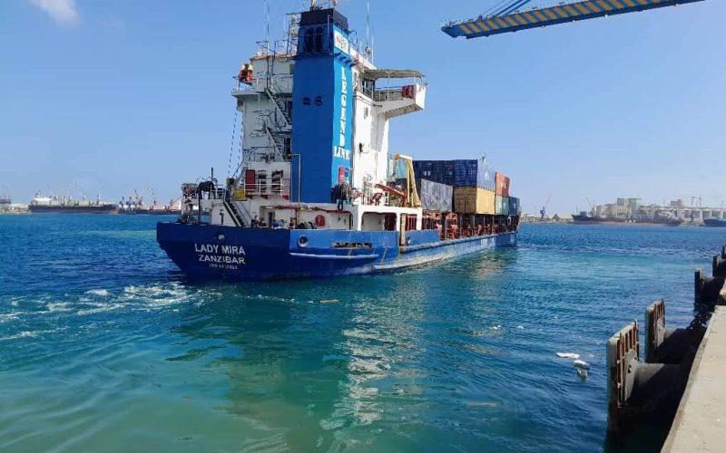 نجاة باخرة صادر متجهة إلى تركيا من الغرق بميناء بورتسودان
