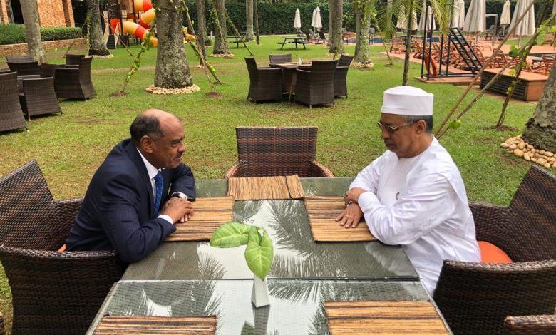 وزير الخارجية السوداني يلتقي نظيره التشادي بكمبالا