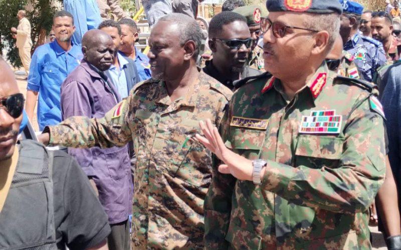 جابر على رأس وفد رفيع يدشن ميدانياً برنامج إستعادة الخدمات بالخرطوم