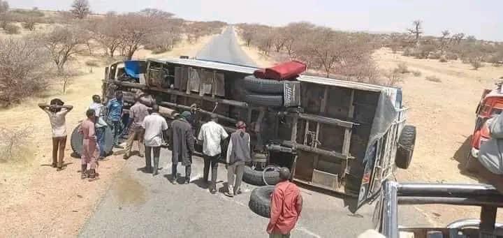 مصرع ٧ أشخاص وجرح أخرين في طريق نيالا الفاشر