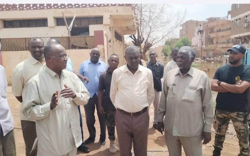 والي الخرطوم يقود تحركات لاصلاح خطوط المياه تمهيدا لعودة المواطنين