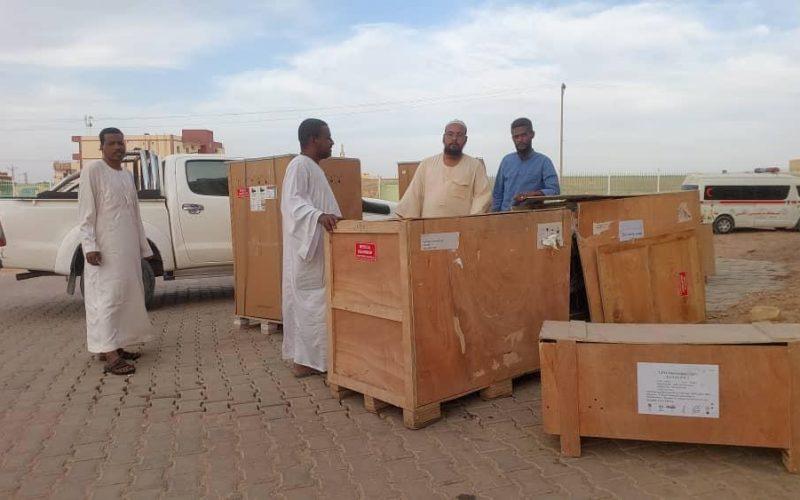 وزارة الصحة الشمالية تتسلم معينات وأجهزة طبية 