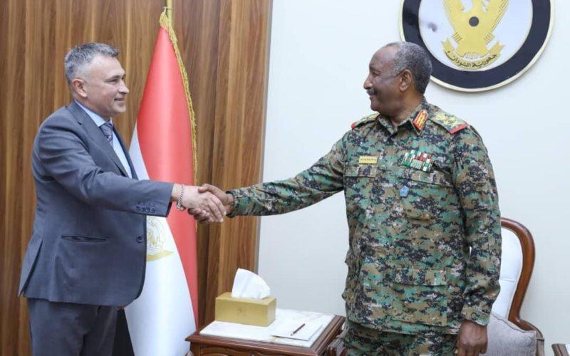 البرهان يلتقي السفير الروسي لدى السودان