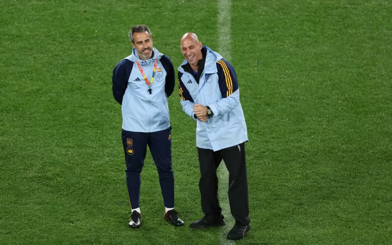 فضيحة القبلة القسرية.. النيابة العامة الإسبانية تطالب بسجن روبياليس و3 آخرين