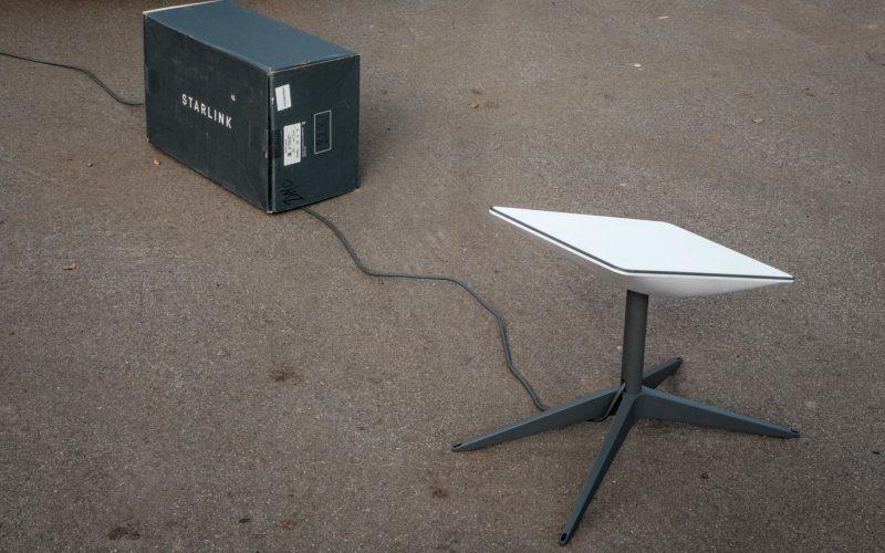 «ستارلينك»… طوق نجاة للسودانيين في ظل انقطاع الاتصالات ونقص المال