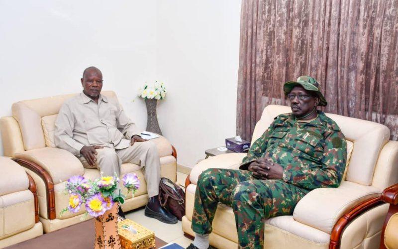 بادي يوجه بفتح المسارات وإزالة التعديات على المسارات بالاقليم