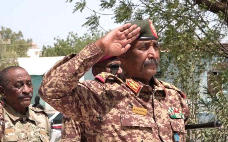 رئيس مجلس السيادة يصل القضارف