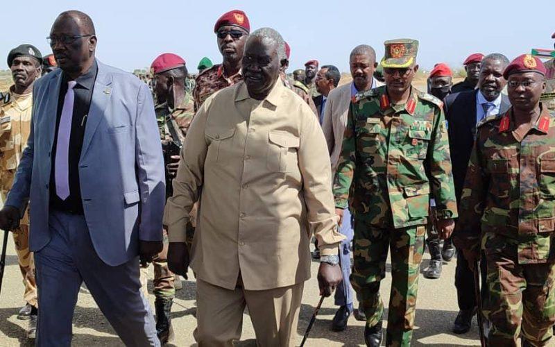 عقار يختتم زيارته لإقليم النيل الازرق