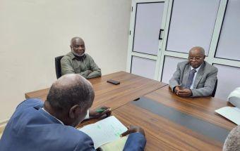 وزير المالية يقف على المخزون الاستراتيجي للحبوب