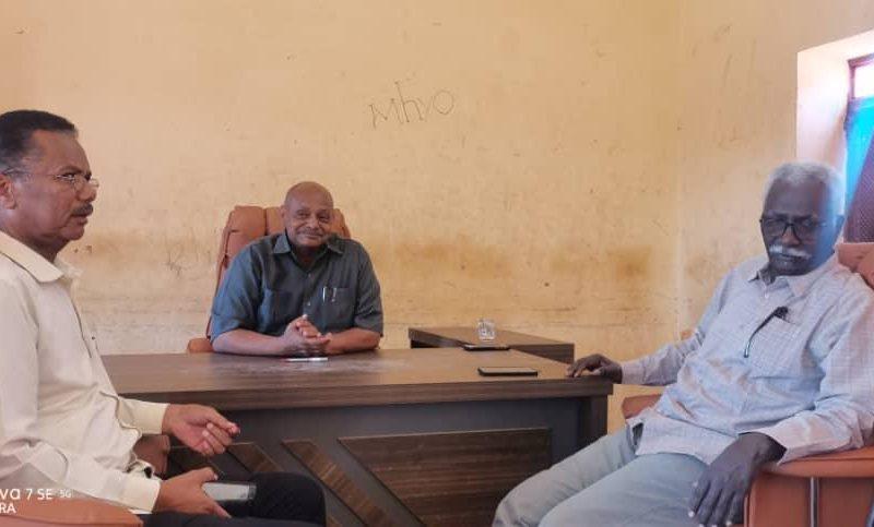 وكيل الحكم الاتحادى يشيد بتجربة محلية بحرى في خدمة المواطنين